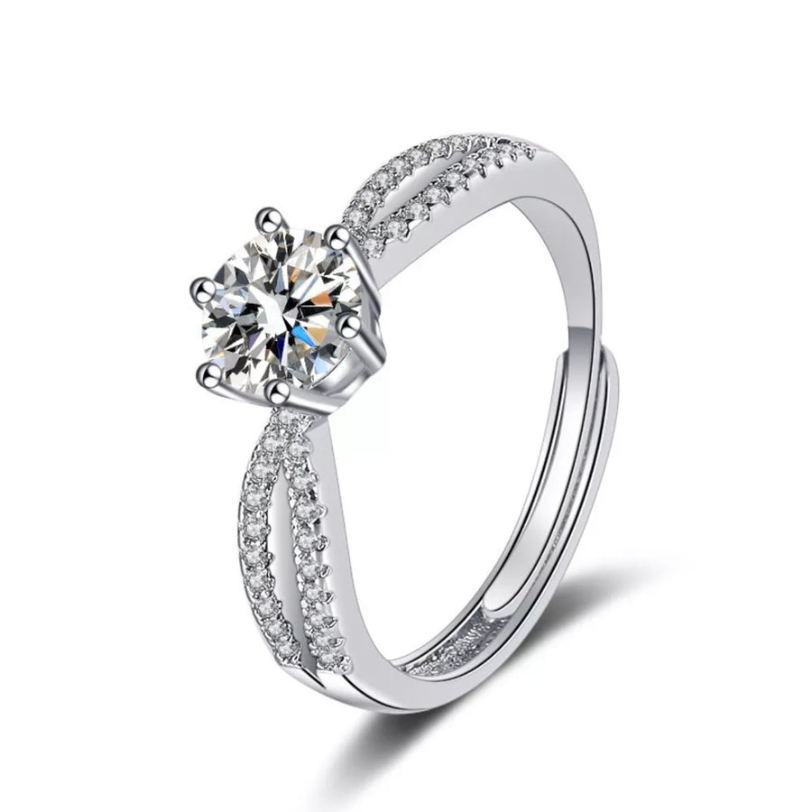 1 Carat Moissanite 925 Sterling Silver Ring in silver with 1 carat moissanite