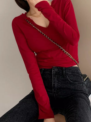 V-neck Long Sleeve Slim Fit T-shirt in this colorway