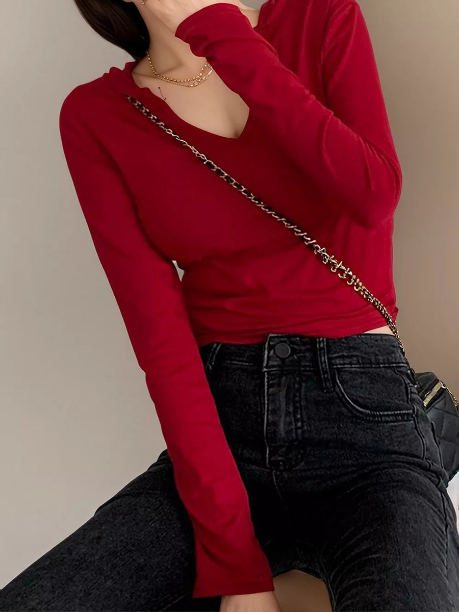 V-neck Long Sleeve Slim Fit T-shirt in this colorway