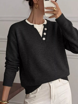 pullover sweater in dark brown with decorative buttons and hip-length