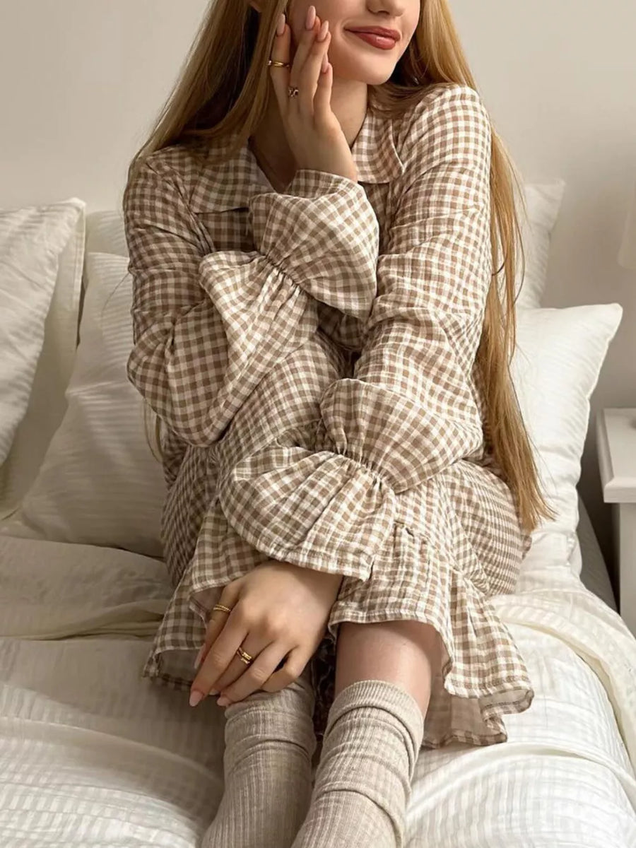 100% cotton Care instructions: Machine wash cold pajama set in Khaki with relaxed silhouette
