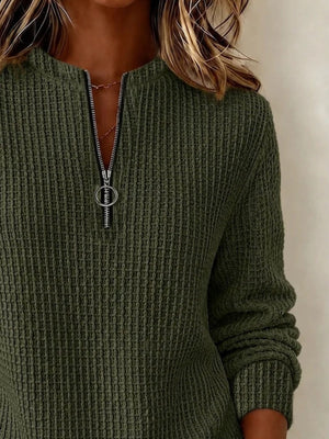 Pink sweatshirt with hip-length and quarter-zip