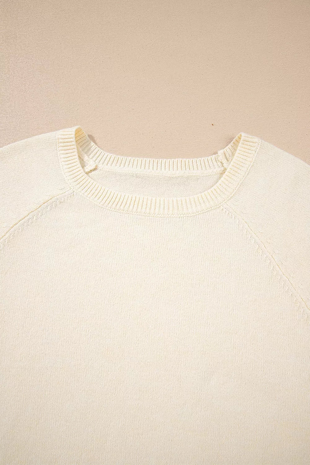 White regular pullover sweater with crew neck