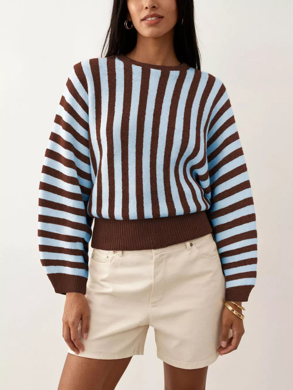 classic crewneck sweater in Khaki with crew neck