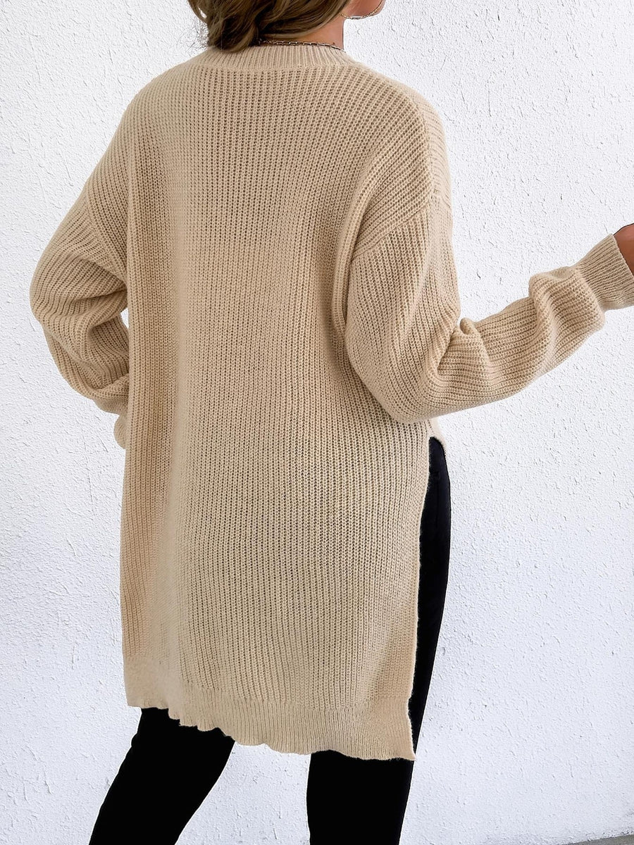 minimalist pullover sweater in Black with crew neck
