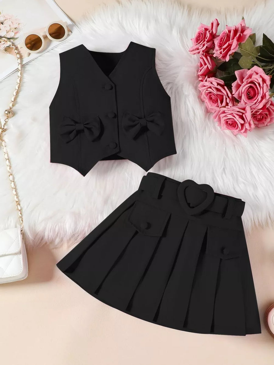Black bowknot vest and pleated skirt set with heart buckle belt