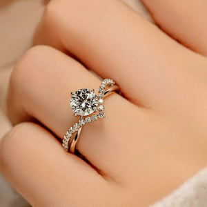 Moissanite 925 Sterling Silver V-shape Ring in silver with moissanite stone