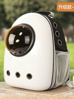 Chic transparent pet carrier backpack with bubble window and mesh side pocket.
