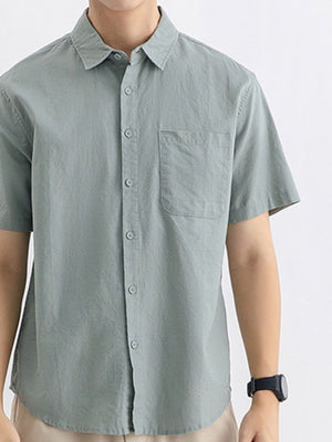 Men's sage green cotton short sleeve buttoned shirt with chest pocket