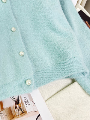 Blue cardigan with stretchy and long sleeve