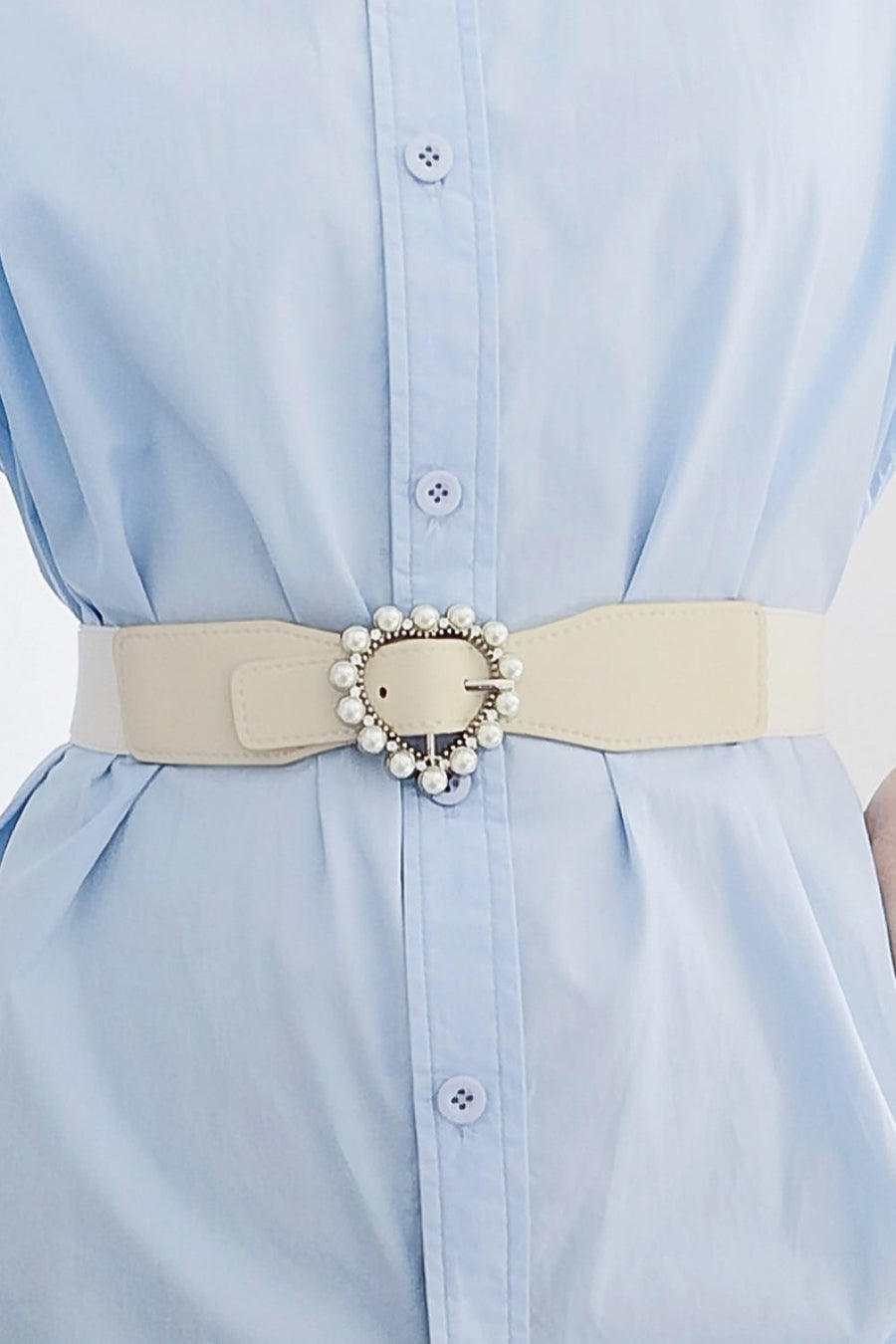 Ivory stretch belt with pearl-embellished heart buckle
