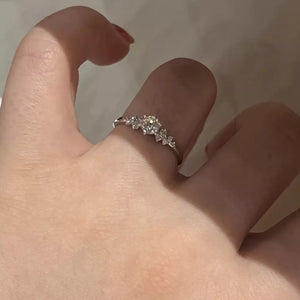 925 sterling silver,Moissanite Carat weight: 2ct Care instructions: Avoid wearin Ring in Silver with ring silhouette