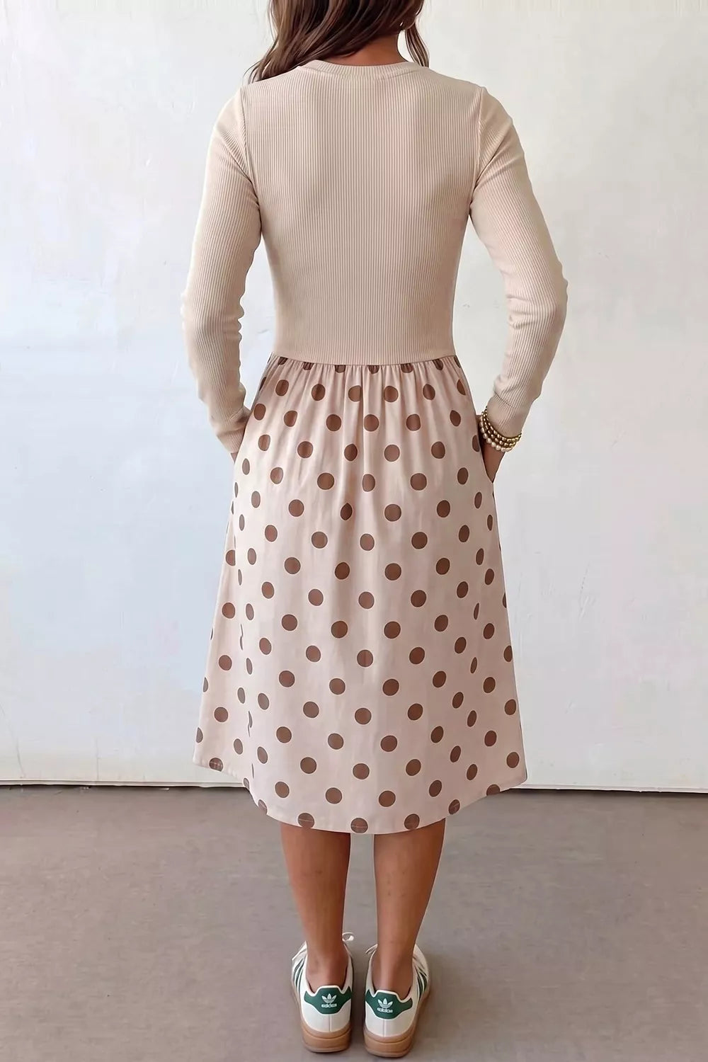 92% viscose, 8% elastane Care instructions: Machine wash cold midi dress in brown with fit-and-flare silhouette