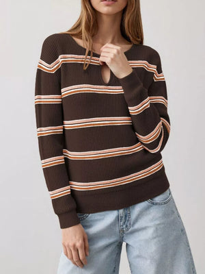 Black pullover sweater with hip-length and pullover