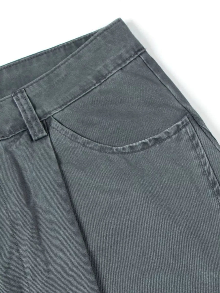 Grey cotton sweatpants with wide leg, button closure, belt loops and pocket detail.