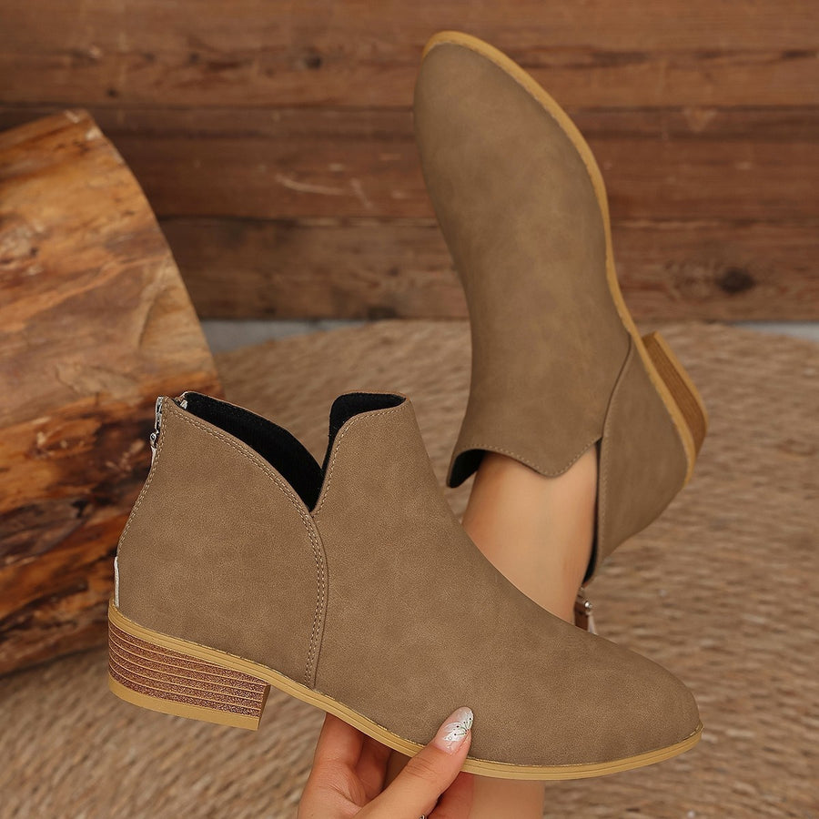 ankle boots in Green with V-cut and ankle-length