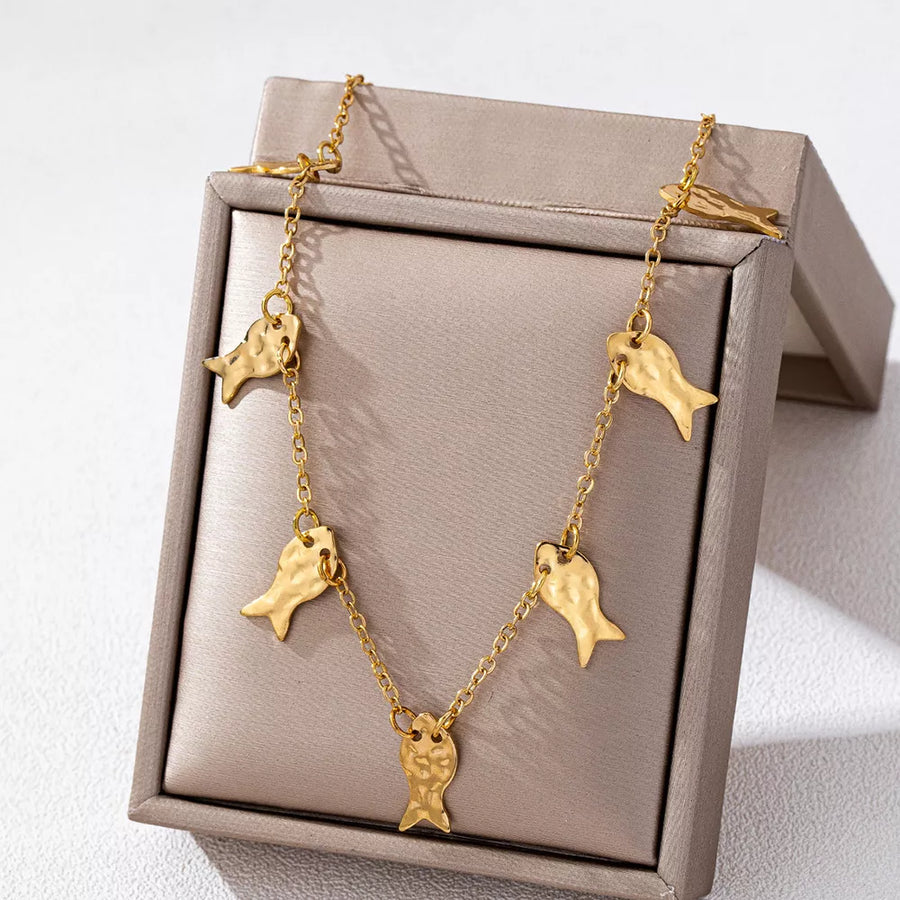 18K Gold-Plated,Alloy Care instructions: Avoid wearing during exercise, as sweat necklace in gold with delicate silhouette