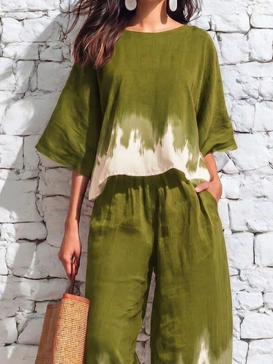 Green lounge set with hip-length and pullover