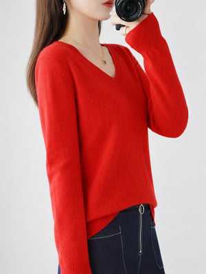 v-neck sweater in Light Beige