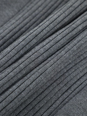 classic t-shirt in charcoal with crew neck