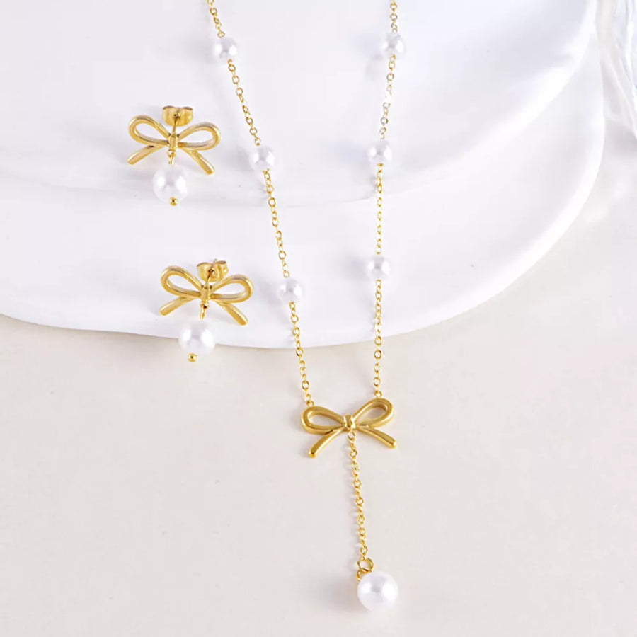 gold Jewelry Set with neck-length and lobster clasp, post-back