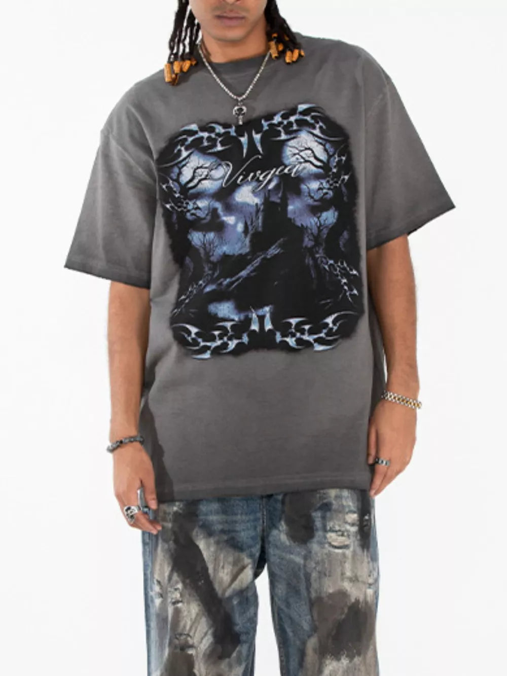 Grey t-shirt with hip-length and pullover
