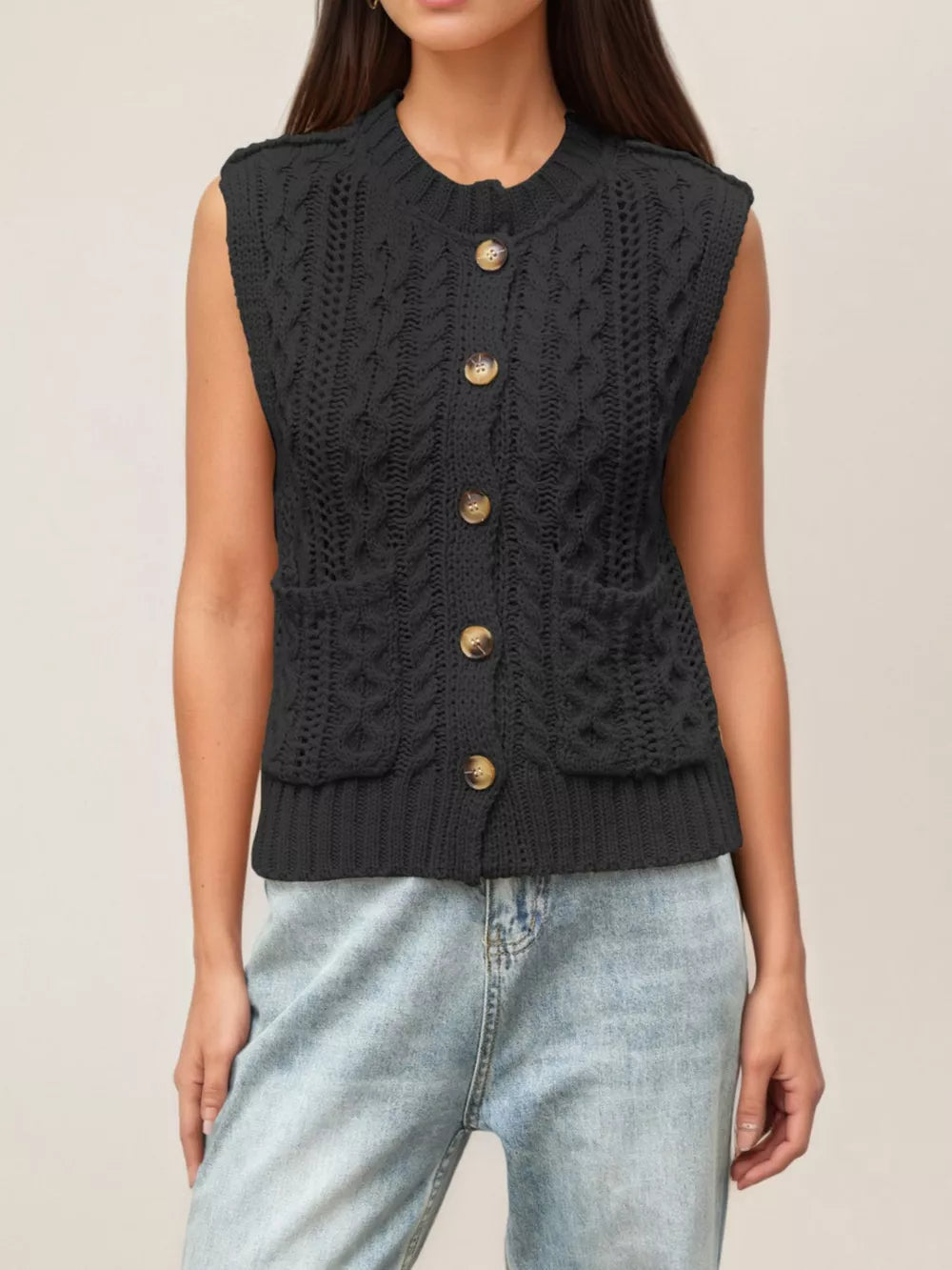 sweater vest in Brown with cable knit and cable-knit