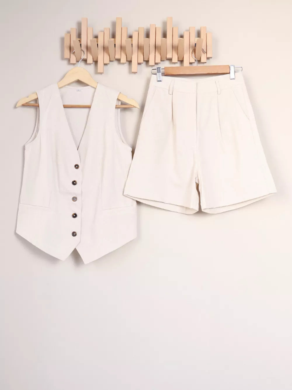 coastal vest in Khaki Color with v-neck