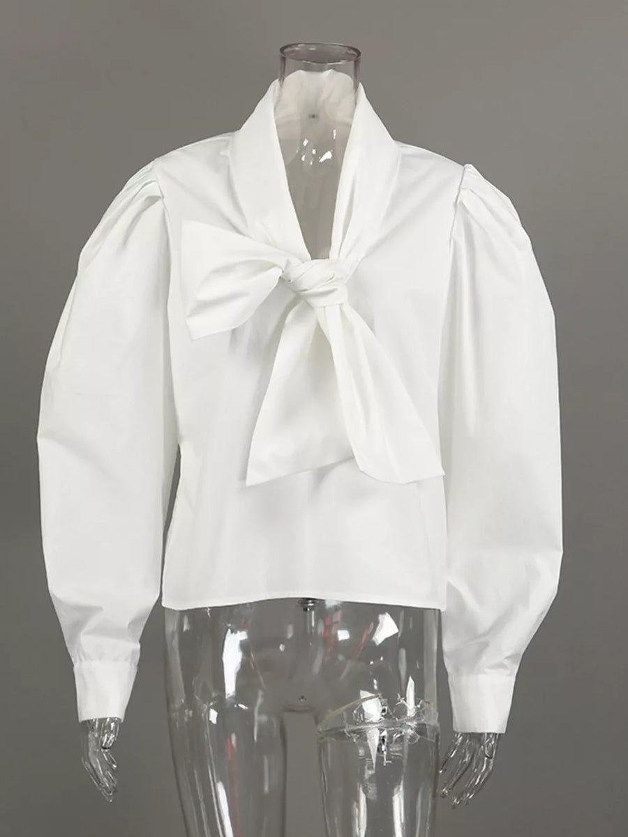 blouse in White