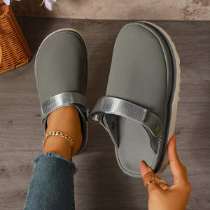 mules in beige