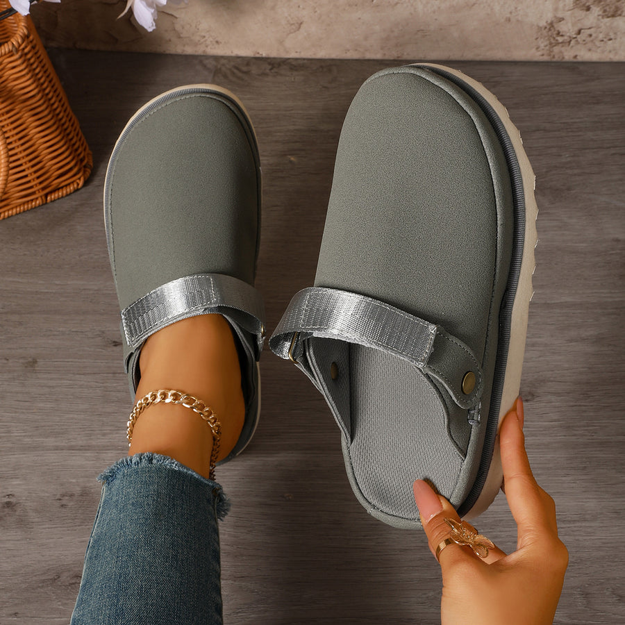 mules in beige
