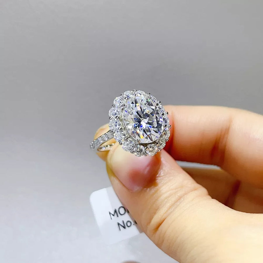 5 Carat Moissanite 925 Sterling Silver Ring in silver with halo setting