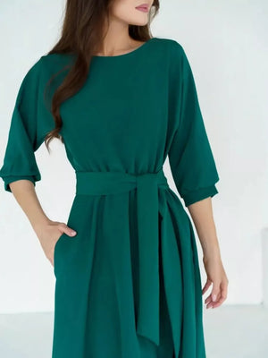 Elegant Belted Waist Midi Dress in Green