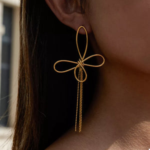 glam earrings in Gold with N/A
