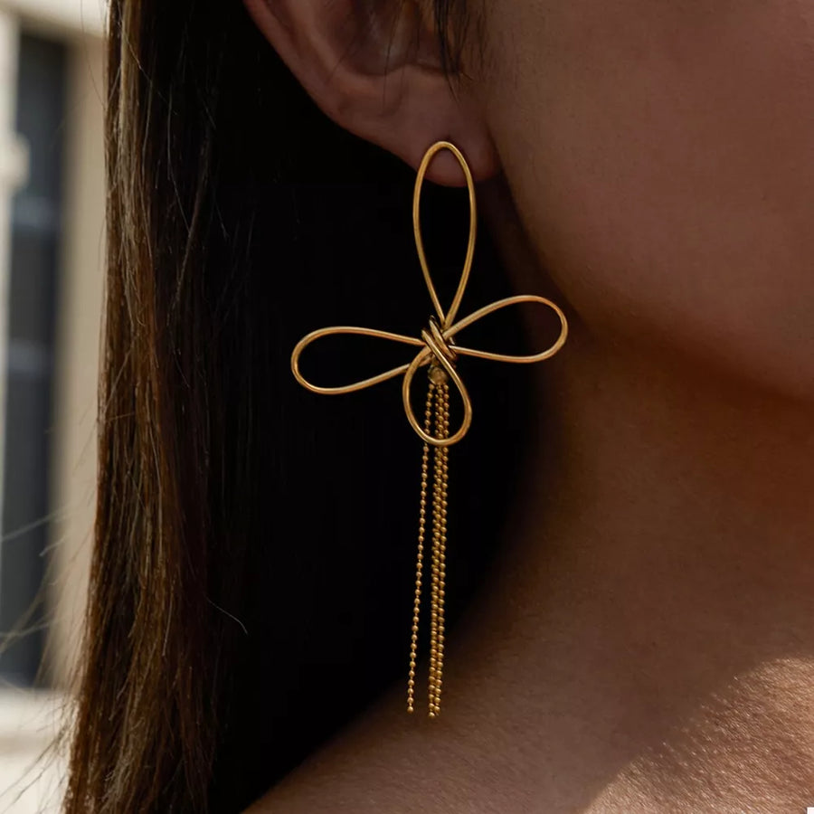 glam earrings in Gold with N/A