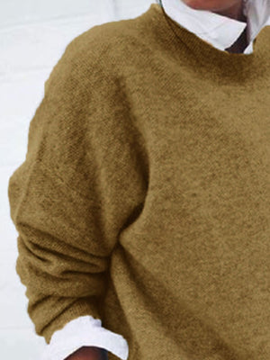 pullover sweater in Dusty Blue with round neck and long sleeve