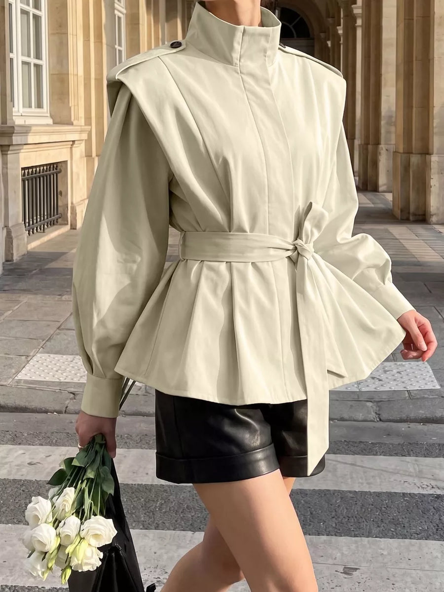 Brown trench coat with pocketed and long sleeve