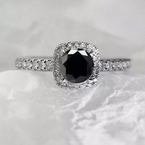 925 sterling silver,Moissanite Carat weight: 1ct Care instructions: Avoid wearin ring in Silver with slim silhouette