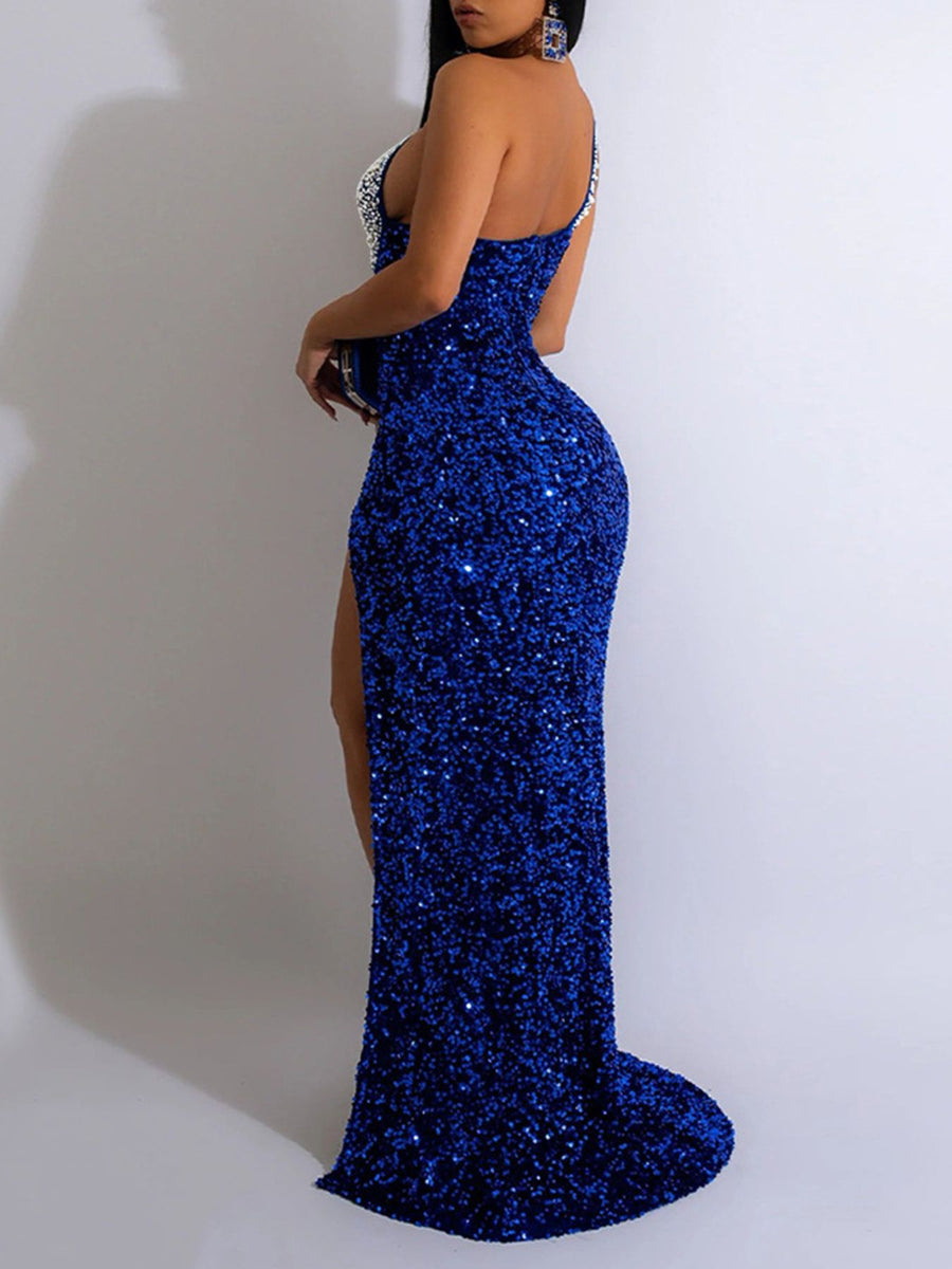 100% polyester Care instructions: Machine wash cold formal gown in Red with fitted silhouette