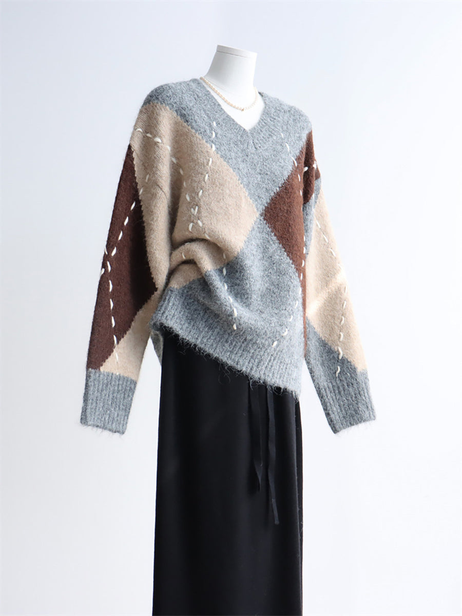 v-neck sweater in Gray