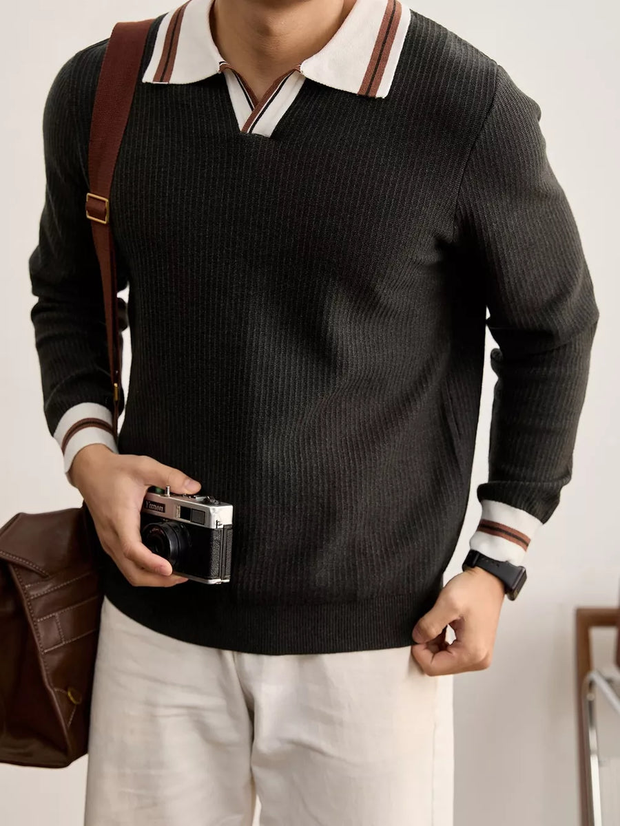 classic pullover sweater in Dark Gray with collared
