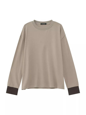 Relaxed fit long sleeve t-shirt in coffee color with contrasting dark cuffs, crew neck, cotton.