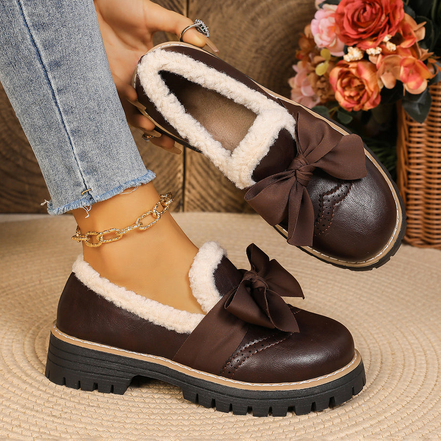 loafers in Black