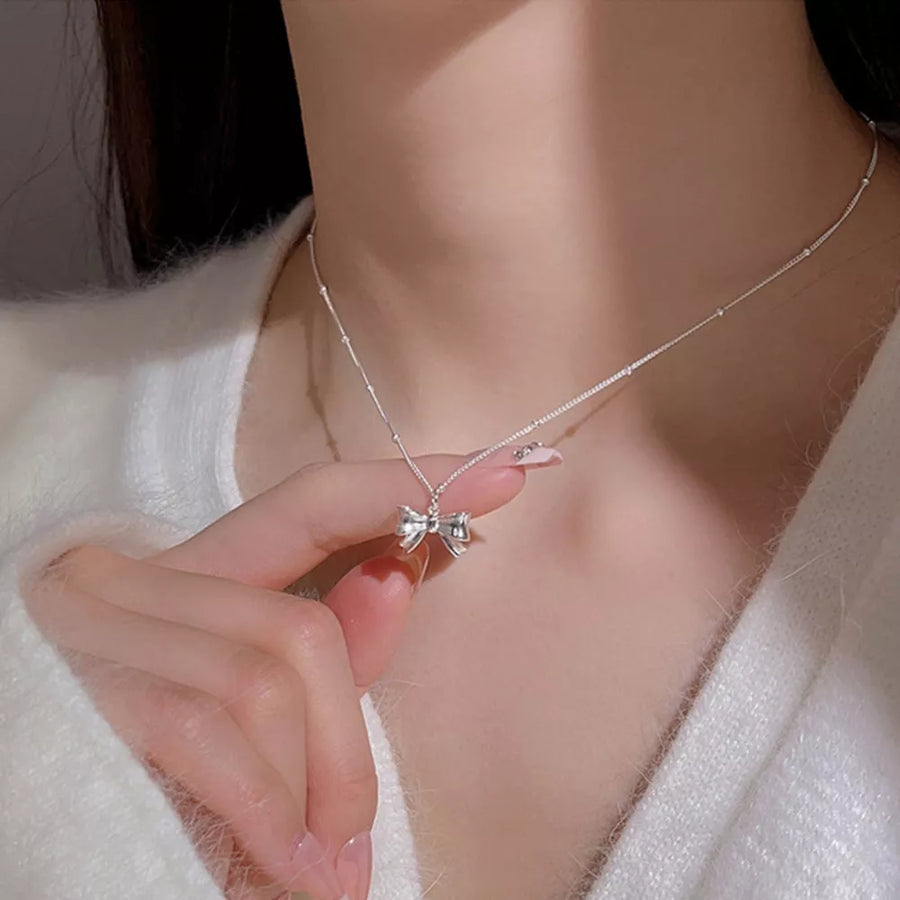 925 Sterling Silver Bow Necklace in silver with bow charm