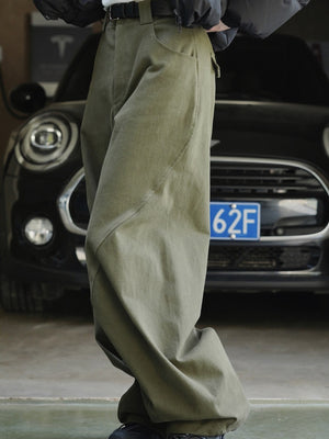cargo pants in Black with pocketed and full-length