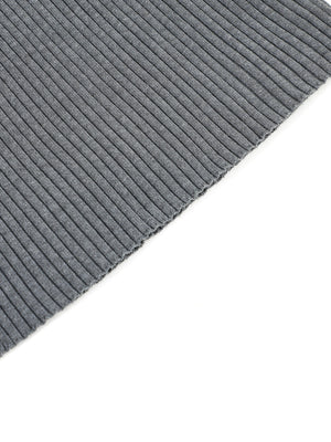 Dark Gray t-shirt with hip-length and pullover