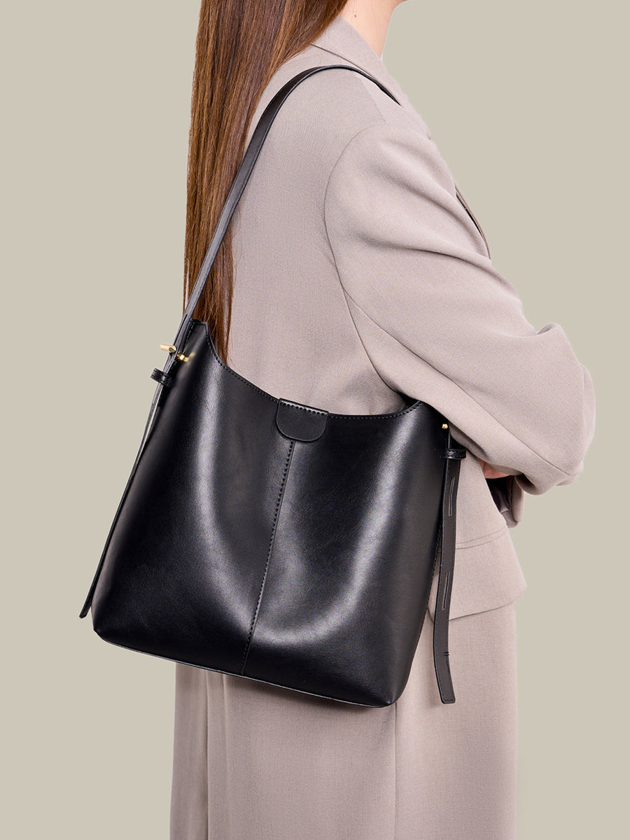 PU Leather Imported Size &amp handbag in Brown with bucket silhouette