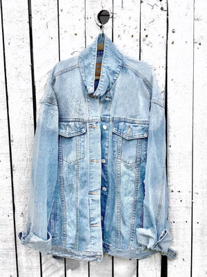 denim jacket featuring graphic print in Light Blue with 95%cotton,5%spandex Care instructions: Machine wash cold texture