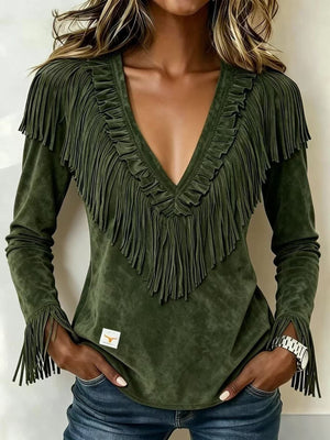 White blouse with ruffled and long sleeve