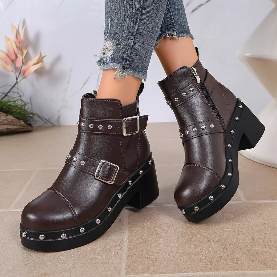 boots in Brown with block heel and ankle-length